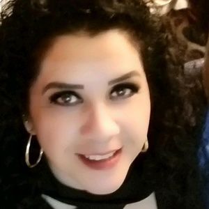 Meet your Posher, Rocio